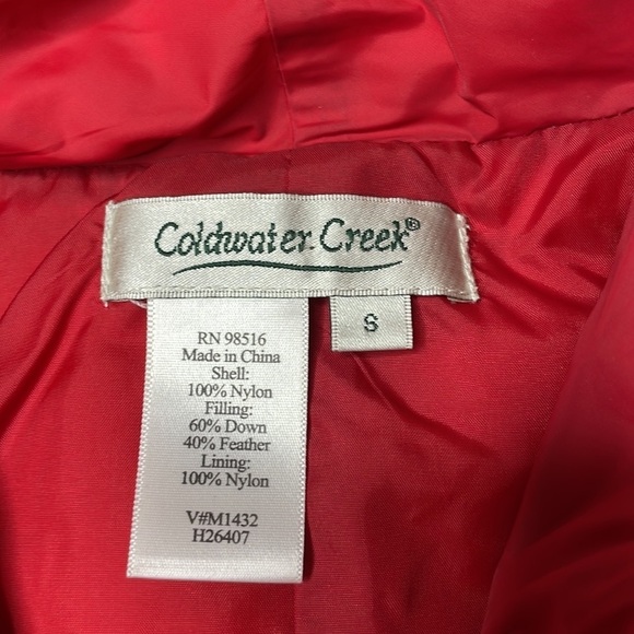 Coldwater Creek Women’s Red Button Down Puffy Vest size small - Picture 2 of 9